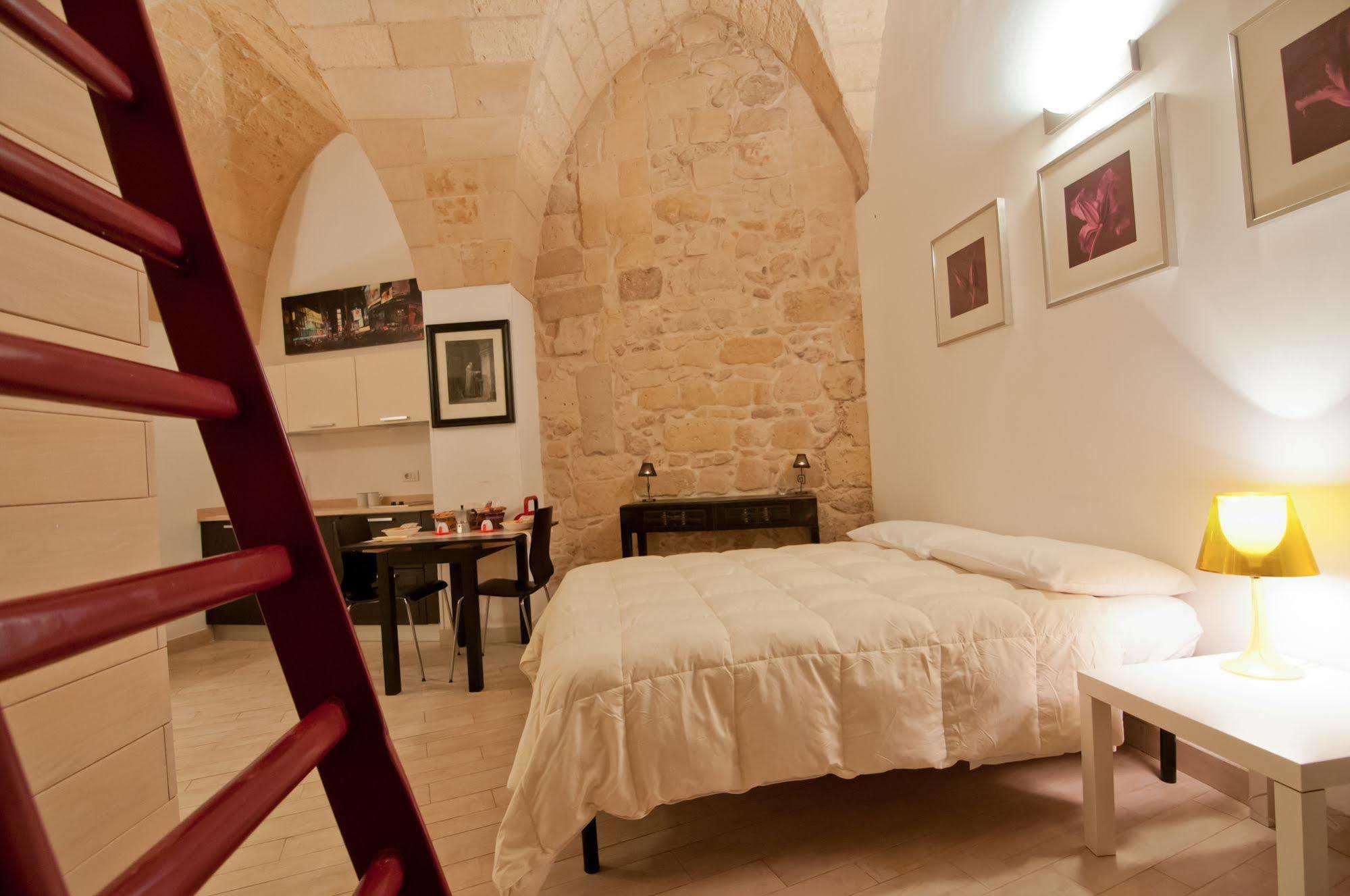Tito Schipa B&B Лечче Экстерьер фото